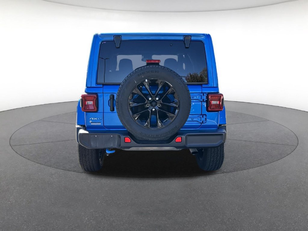 Certified 2024 Jeep Wrangler Unlimited Sahara AWD/4WD image 4