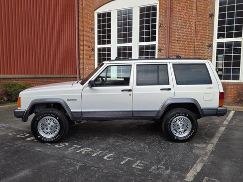 Used 1996 Jeep Cherokee 4WD 4-Door image 8