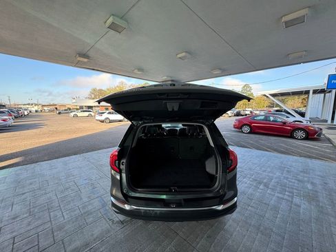 Used 2020 GMC Terrain SLT image 9