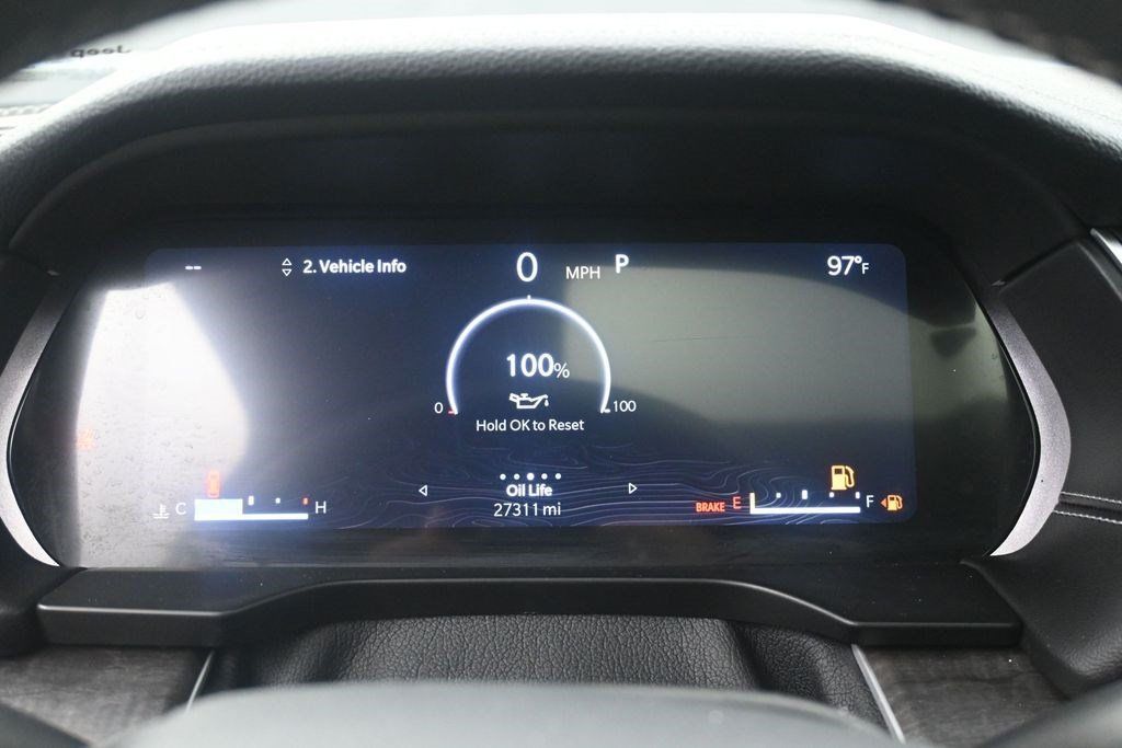 Used 2023 Jeep Grand Cherokee L Limited RWD image 23