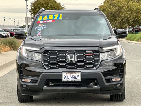 Used 2023 Honda Passport TrailSport image 9
