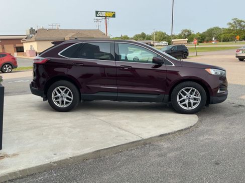Used 2021 Ford Edge SEL image 6