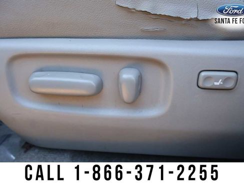 Used 2007 Toyota RAV4 Limited image 13