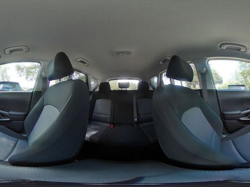 Used 2025 Kia Soul LX w/ LX Technology Package FWD image 40