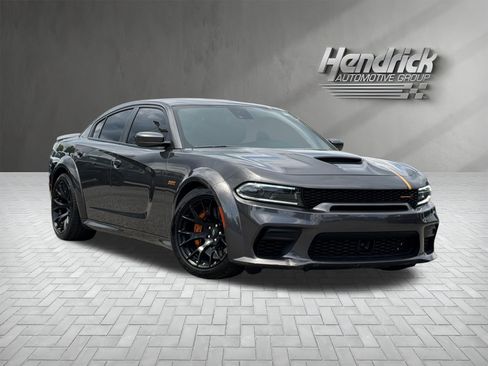 Used 2022 Dodge Charger Scat Pack RWD image 2