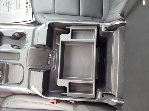 Used 2024 GMC Sierra 1500 SLT w/ SLT Premium Package image 30