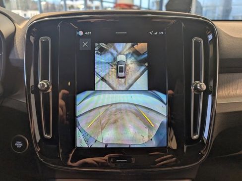 New 2026 Volvo XC40 B5 Plus w/ Protection Package Premier image 20