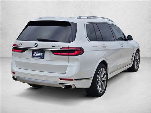 Used 2023 BMW X7 xDrive40i w/ Premium Package image 5