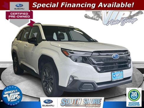 Certified 2025 Subaru Forester Touring AWD/4WD image 1