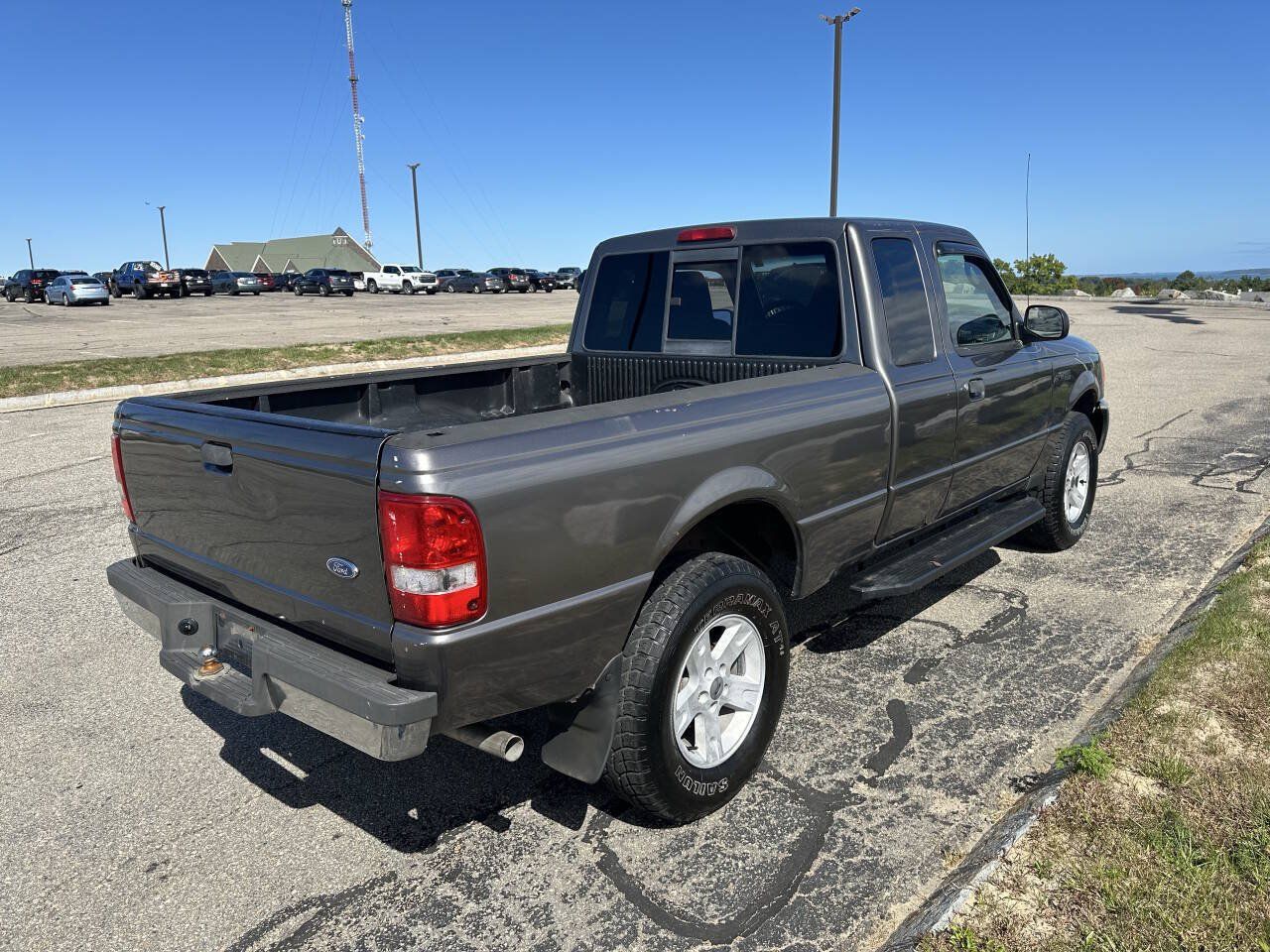 Used 2005 Ford Ranger XLT AWD/4WD image 8