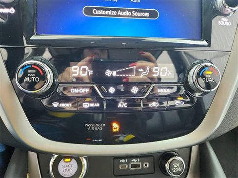 Used 2024 Nissan Murano SV w/ SV Midnight Edition Package image 27