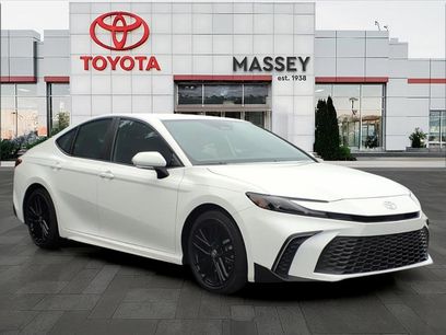 Used 2025 Toyota Camry SE w/ Convenience Package