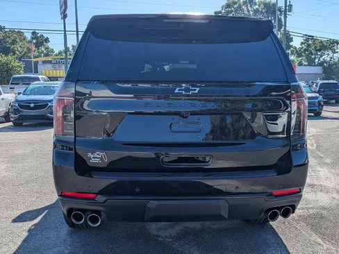 Certified 2025 Chevrolet Suburban Z71 AWD/4WD image 5