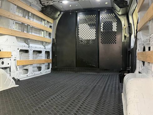 Used 2024 Ford Transit 250 Low Roof w/ Exterior Upgrade Package RWD image 24