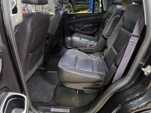 Used 2017 GMC Yukon SLT w/ Open Road Package AWD/4WD image 25