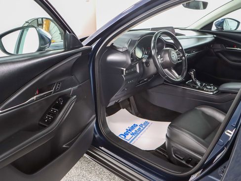 Used 2023 MAZDA CX-30 AWD image 3