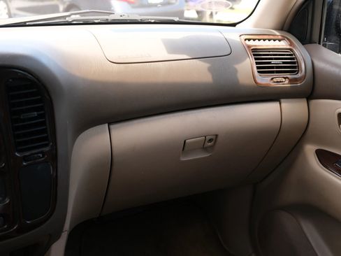 Used 2000 Toyota Land Cruiser AWD/4WD image 30