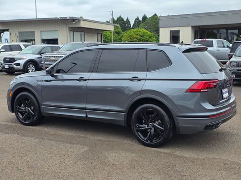 Used 2024 Volkswagen Tiguan SE R-Line FWD image 32