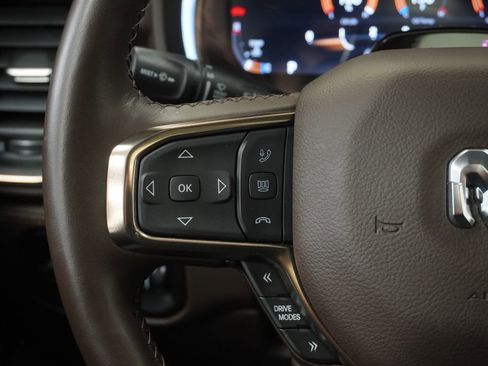 Used 2025 RAM 1500 Limited AWD/4WD image 41