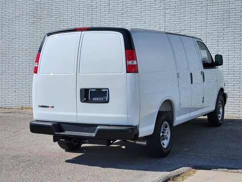New 2025 Chevrolet Express 2500 w/ Driver Convenience Package image 4