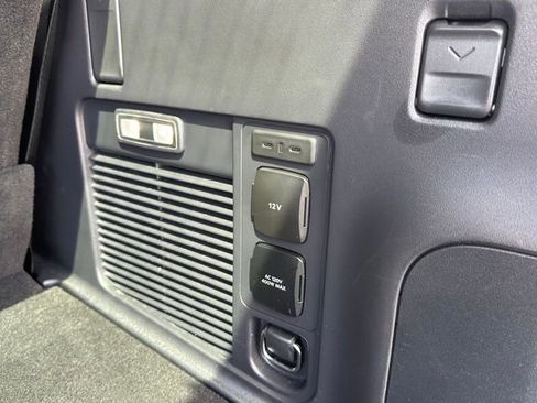 Used 2025 Ford Expedition Active AWD/4WD image 14