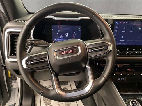 Used 2023 GMC Canyon Elevation image 15