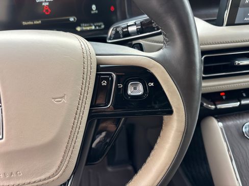 Used 2020 Lincoln Aviator Reserve w/ Equipment Group 202A image 18