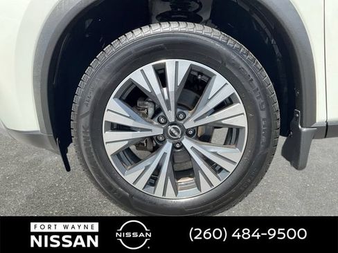Used 2023 Nissan Rogue SV w/ SV Premium B Package AWD/4WD image 11