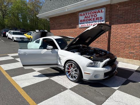 Used 2010 Ford Mustang Shelby GT500 RWD image 55