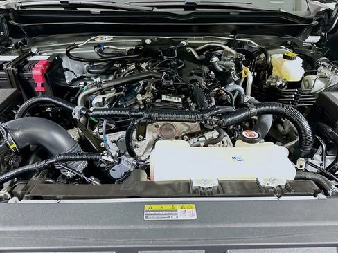 Certified 2024 Toyota Tacoma SR5 image 19