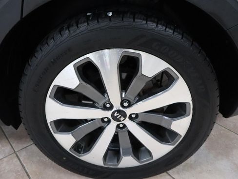 Used 2020 Kia Telluride S w/ S 8 Passenger Seating Package AWD/4WD image 43