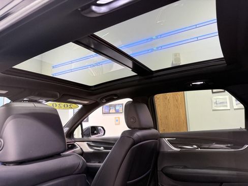 Used 2020 Cadillac XT5 Premium Luxury image 16