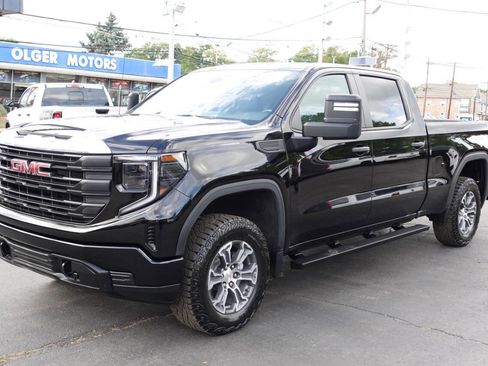 Used 2023 GMC Sierra 1500 Pro w/ Pro Value Package image 1