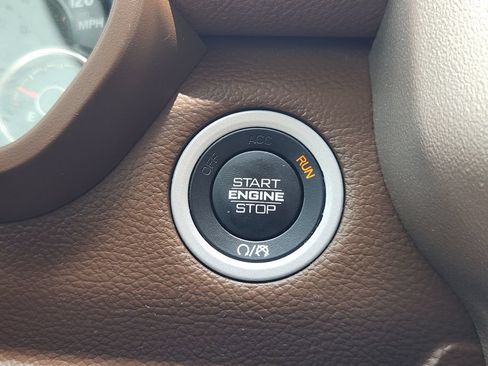 Used 2019 RAM 1500 Laramie RWD image 21