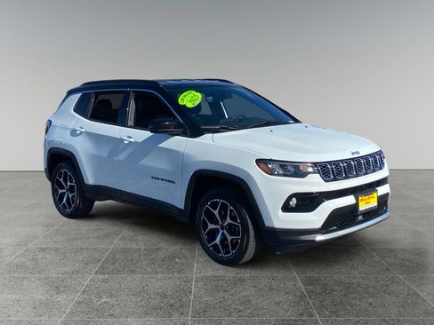 Used 2025 Jeep Compass Limited AWD/4WD image 7