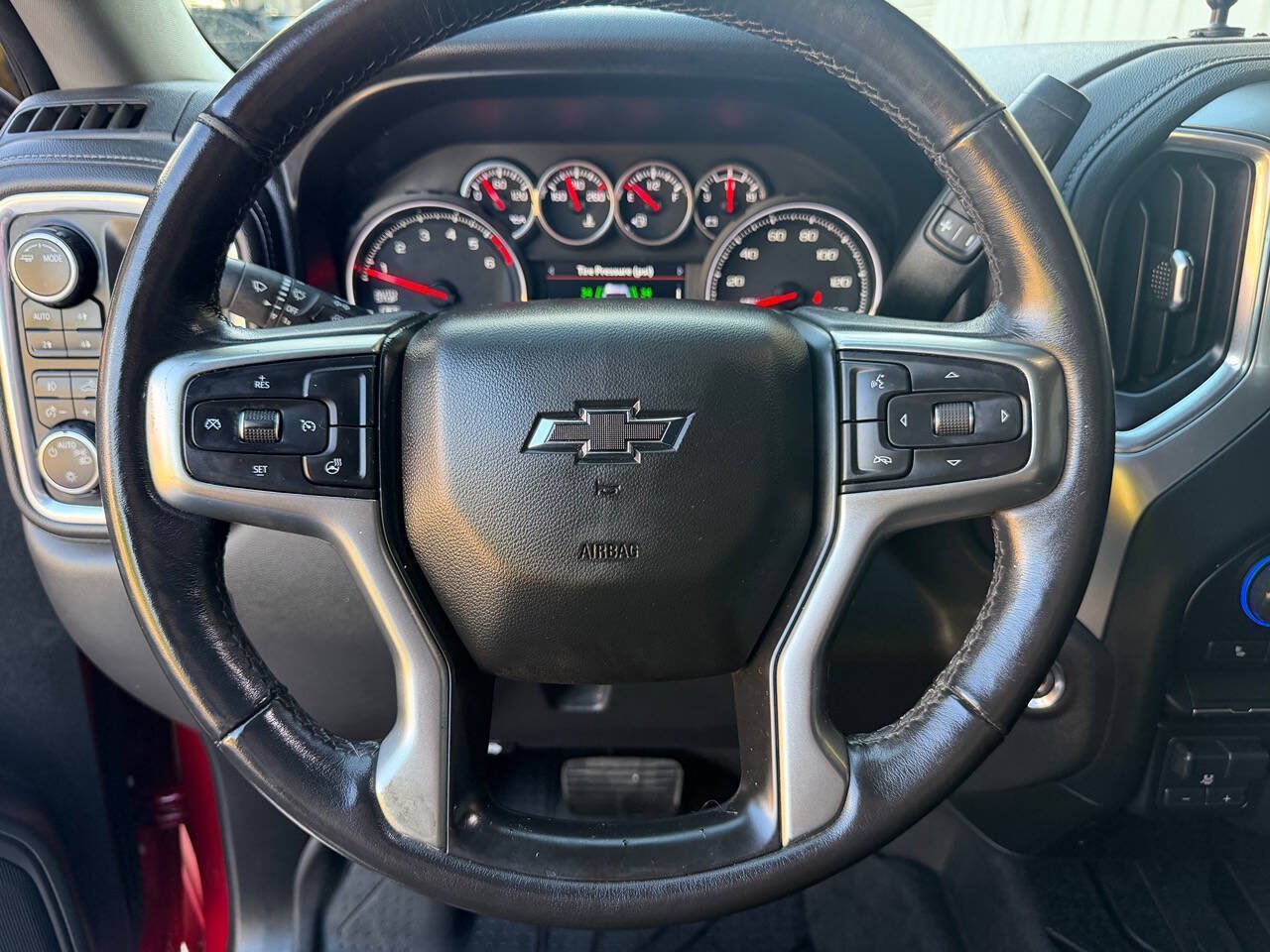 Used 2021 Chevrolet Silverado 1500 RST AWD/4WD image 22