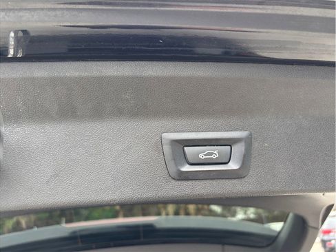 Used 2019 BMW X3 sDrive30i w/ Driving Assistance Package image 47