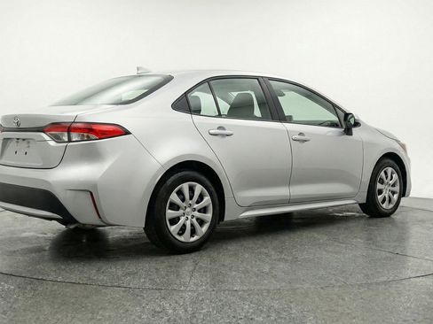 Used 2025 Toyota Corolla LE FWD image 9