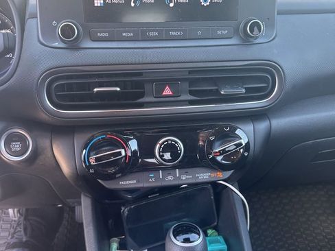 Used 2023 Hyundai Kona SEL AWD/4WD image 8