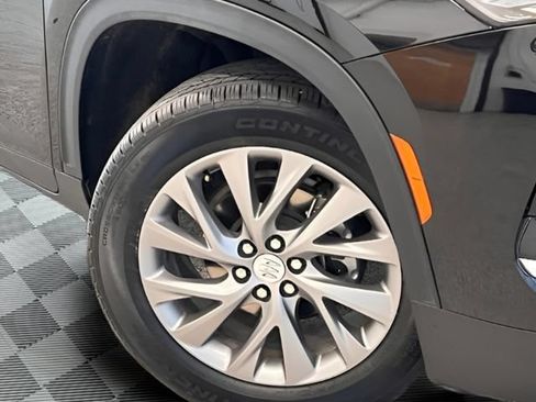 Certified 2025 Buick Enclave Preferred AWD/4WD image 36