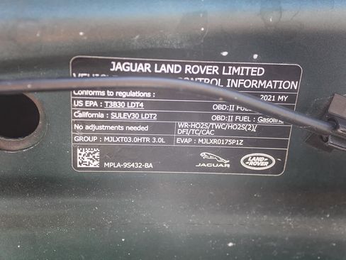 Used 2021 Land Rover Range Rover Sport HST AWD/4WD image 29