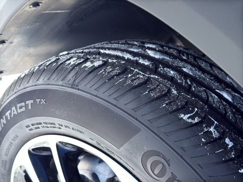 Used 2024 Chevrolet TrailBlazer LT w/ LT Cold Weather Package image 11