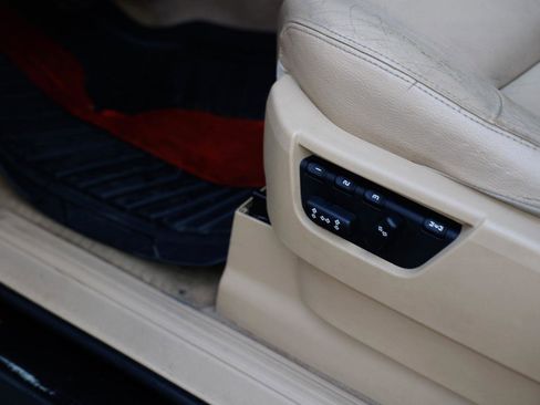 Used 2008 Land Rover Range Rover Sport HSE image 37