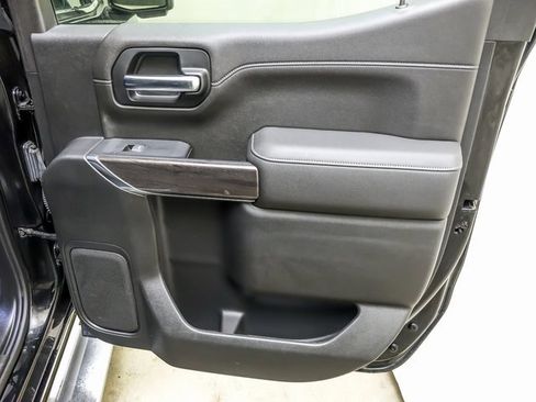 Used 2019 Chevrolet Silverado 1500 LTZ image 23