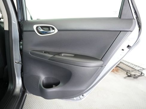 Used 2019 Nissan Sentra SV FWD image 34