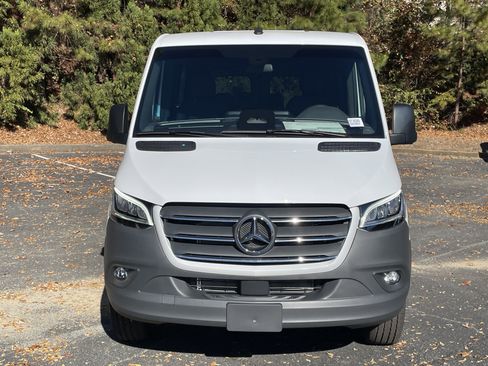 New 2025 Mercedes-Benz Sprinter 2500 image 3