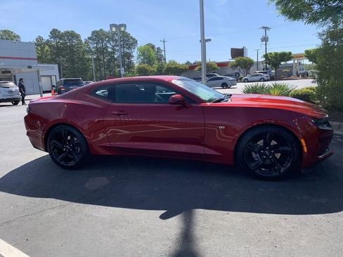 Used 2021 Chevrolet Camaro LT w/ RS Package image 9