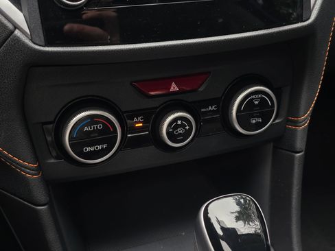 Used 2022 Subaru Crosstrek 2.0i Premium w/ Moonroof Package image 30