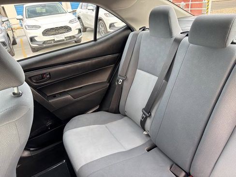 Used 2018 Toyota Corolla L image 23