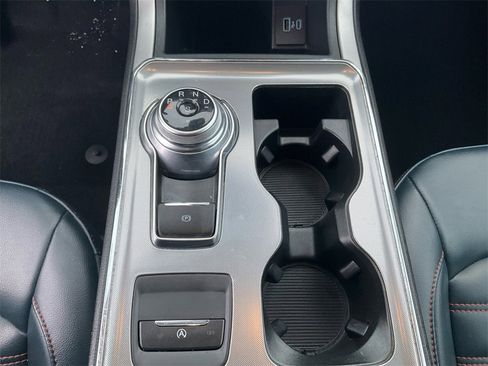 Used 2022 Ford Edge SEL w/ Sport Appearance Package image 32